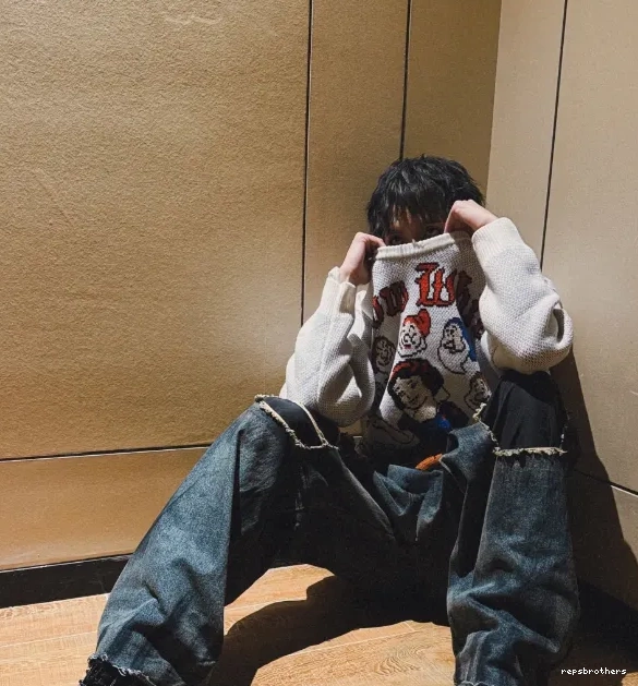 WHITE Snow SNOW SWEATER White Sweater 24FW 1003